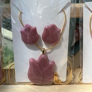 Glass Tulip Earring and Necklace Set